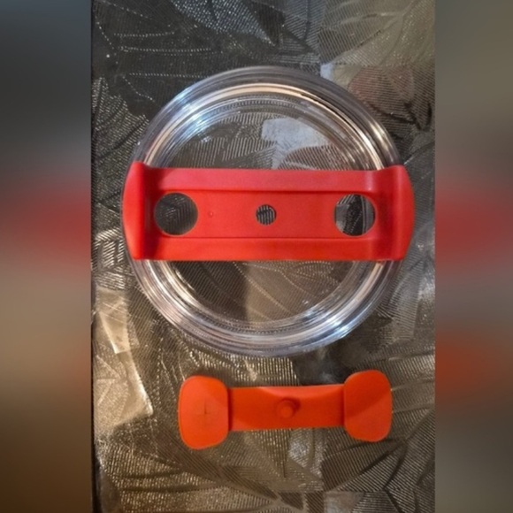 Strawberry Shortcake x Stanley quencher water bottle cup loveshackfancy - Picture 3 of 5